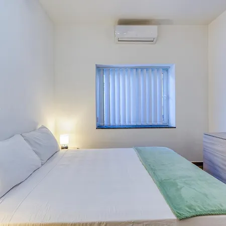 Lägenhet Modern 2-bedroom Maisonette In Swieqi Is-Swieqi
