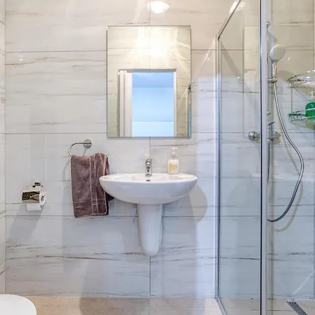 Modern 2-bedroom Maisonette In Swieqi Apartment