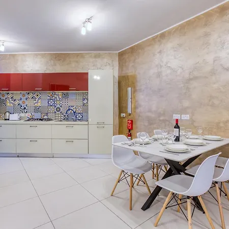 Lägenhet Modern 2-bedroom Maisonette In Swieqi *