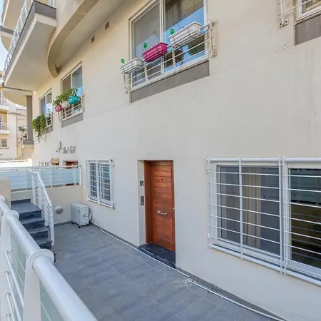 Modern 2-bedroom Maisonette In Swieqi * Is-Swieqi