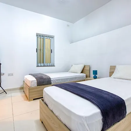 Modern 2-bedroom Maisonette In Swieqi *