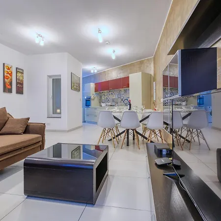 Modern 2-bedroom Maisonette In Swieqi Is-Swieqi
